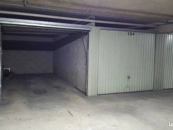 Location box/garage