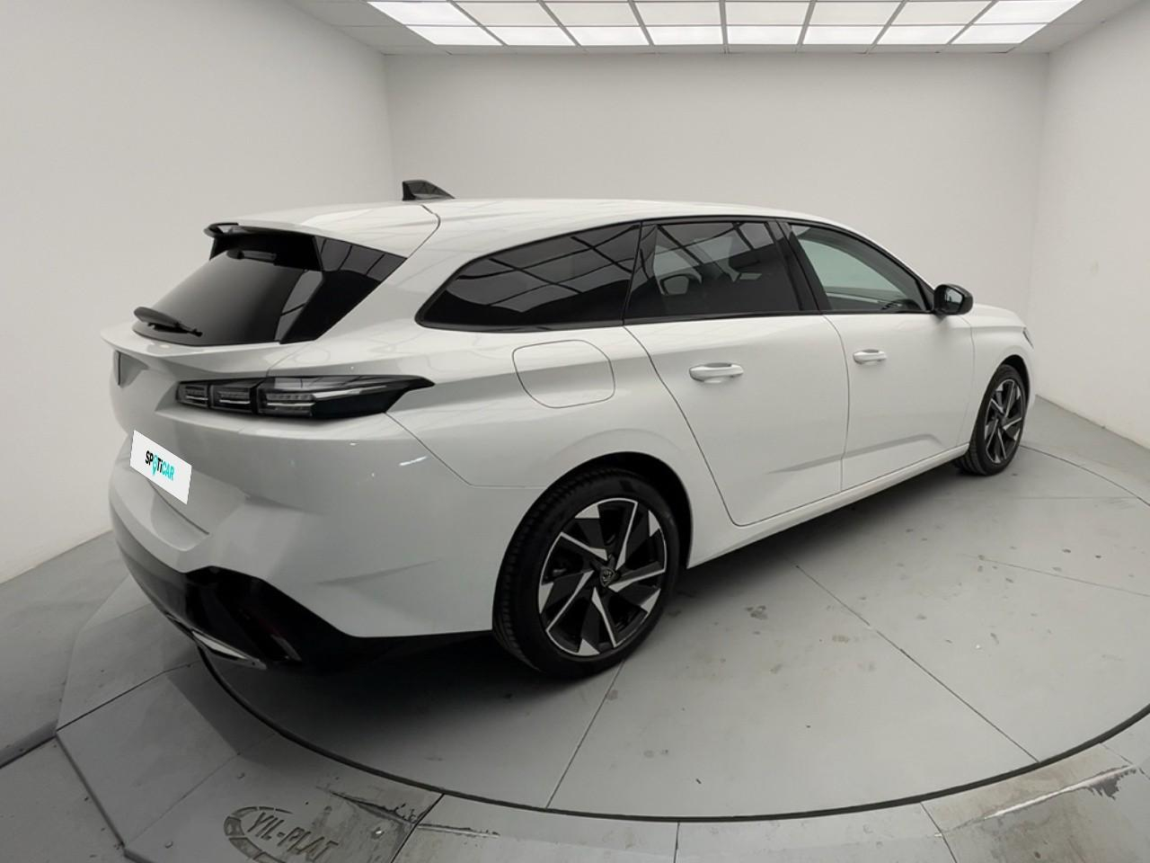 Peugeot 308 sw puretech 130ch s&s eat8 allure pack — photo 5