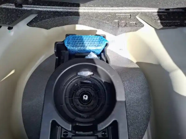 Peugeot 208 100 s&amp;s bvm6 — photo 27