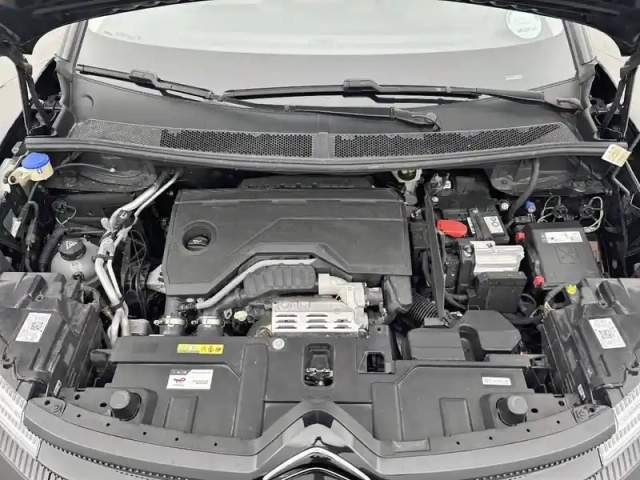 Citroën C5 Aircross hybride 136 e-dcs6 — photo 47
