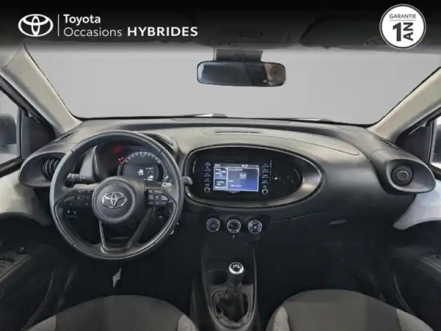 Toyota Aygo x 1.0 vvt-i 72ch dynamic — photo 8