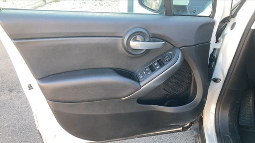 Fiat 500X 1.6 MultiJet 120 - City Cross – 2019 – 116212 km – Diesel – Boîte Manuelle — photo 24