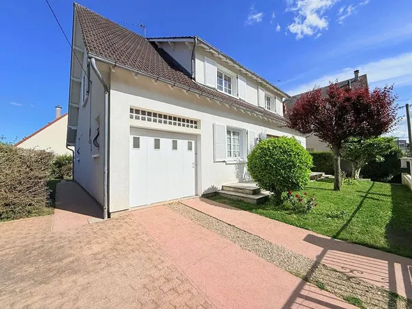 Maison 7 pièces 146 m²