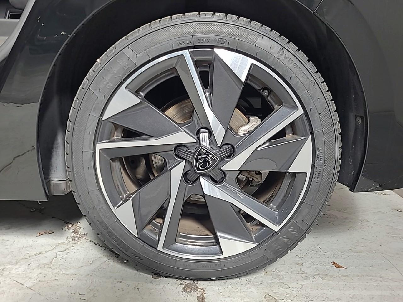 Peugeot 308 puretech 130ch s&s eat8 allure pack — photo 16