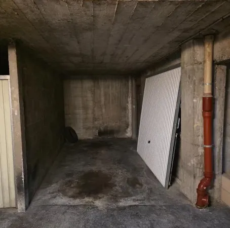 Parking 4 m²