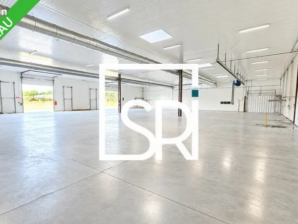 ENTREPOT - LOGISTIQUE 1800 m² COURNON D'AUVERGNE