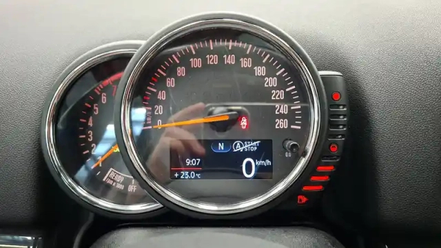 Mini Mini countryman 136 ch — photo 35