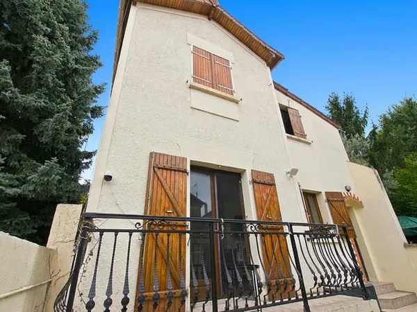 VITRY-SUR-SEINE _ Maison 7 pièces 112 m2