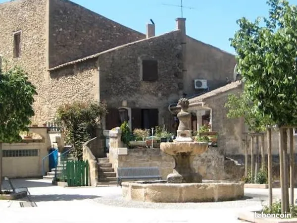Terrain 337 m² Lambesc
