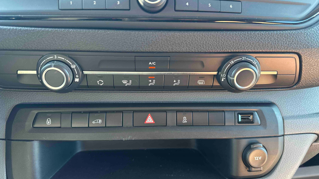 Peugeot EXPERT FGN TOLE STANDARD ELECTRIQUE 50KWH 136 — photo 14