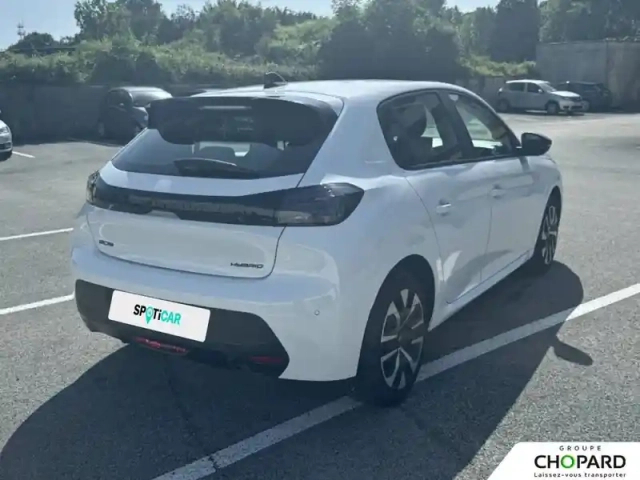 Peugeot 208 hybrid 100 e-dcs6 — photo 31