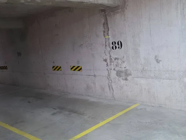 Parking 23 m²