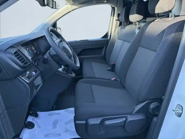 Opel Vivaro fgn diesel 150 ch xl manuelle — photo 11
