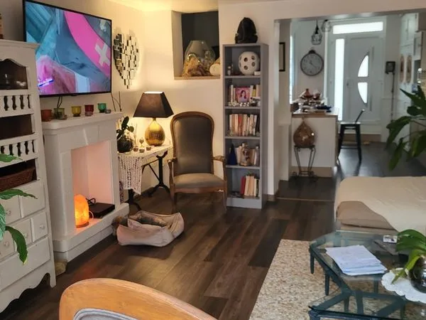 Maison de village au centre de vias 107 m2 avec terrasse