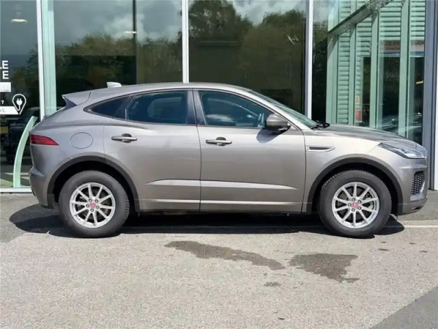 Jaguar E-Pace 2.0 d - 150 ch 2wd bvm — photo 6