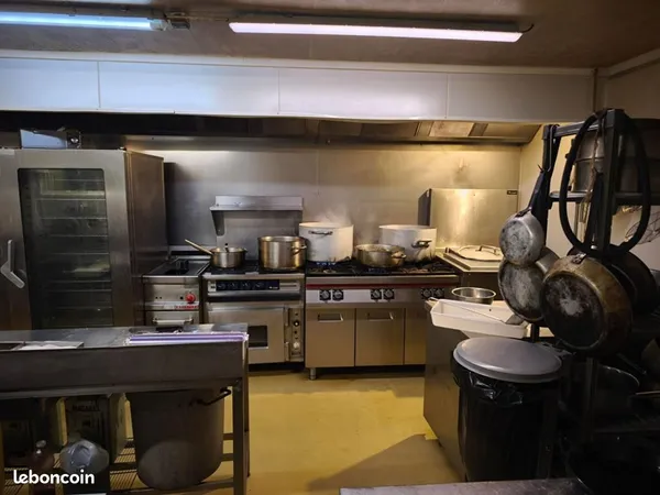 Fonds de commerce boucherie, charcuterie 444 m²