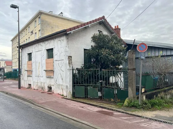 Local d'activité 291 m²