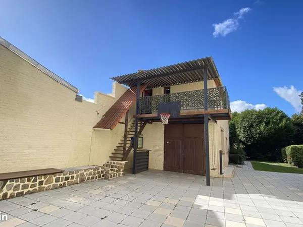 Maison 4 pièces 146 m²
