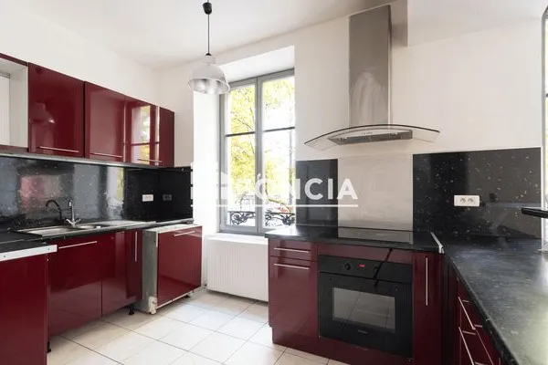 Appartement 4 pièces 97 m²