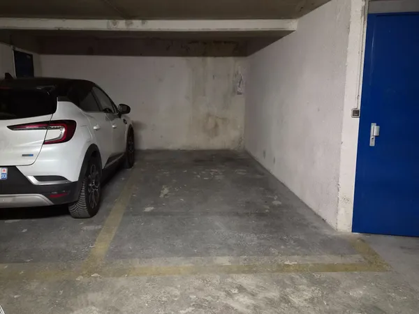 Loue parking