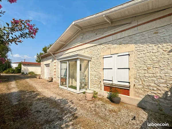 Maison en pierre de charme 123 m² - Proche centre et Port de Ribérou Saujon 17600