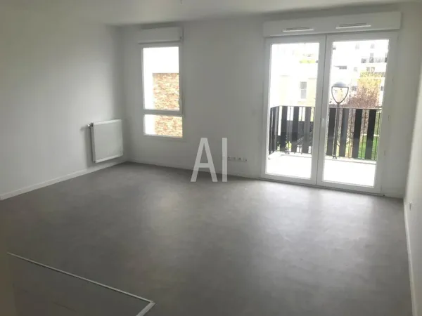 Location d'un studio (37m²) avec balcon à POISSY