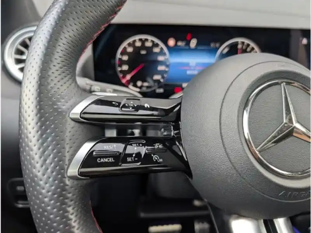 Mercedes Gla 250 e — photo 12