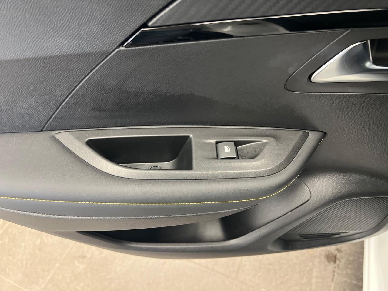 Peugeot 2008 puretech 130 s&s bvm6 roadtrip — photo 17