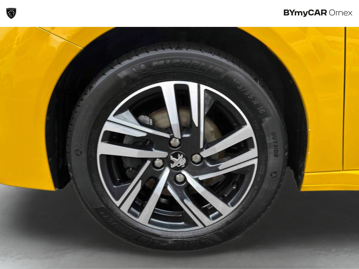 Peugeot 208 PureTech 100 S&amp;S EAT8 — photo 14