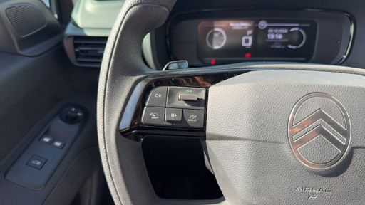 Citroen Berlingo Fourgon XL 1.5 BlueHDi 130 EAT8 - Van – 2025 – 27389 km – Diesel – Boîte Automatique — photo 2
