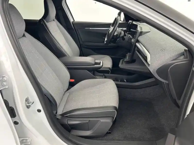 Renault Megane e-tech ev60 220 ch optimum charge — photo 50