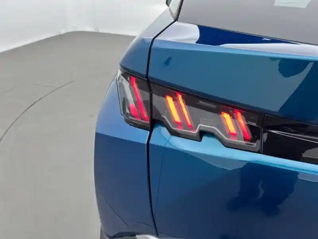 Peugeot 3008 hybrid 145 e-dcs6 — photo 40