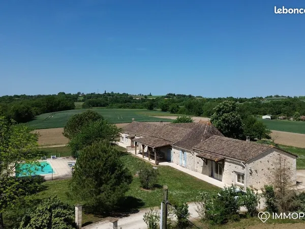 Propriété 15 pièces 359 m²