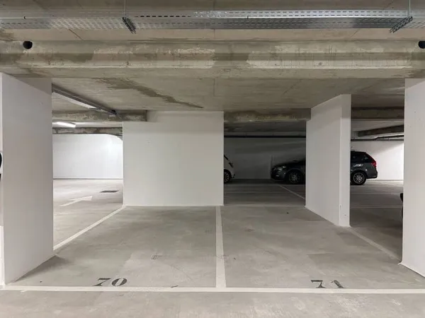 Parking 88 m²