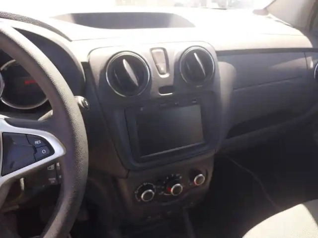 Dacia Lodgy tce 100 fap 7 places — photo 14