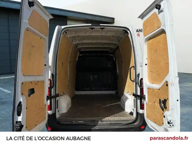 Renault Master fg f3300 l2h2 2.3 blue dci 135ch grand confort euro6 — photo 6