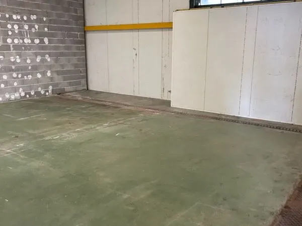 Location hangar