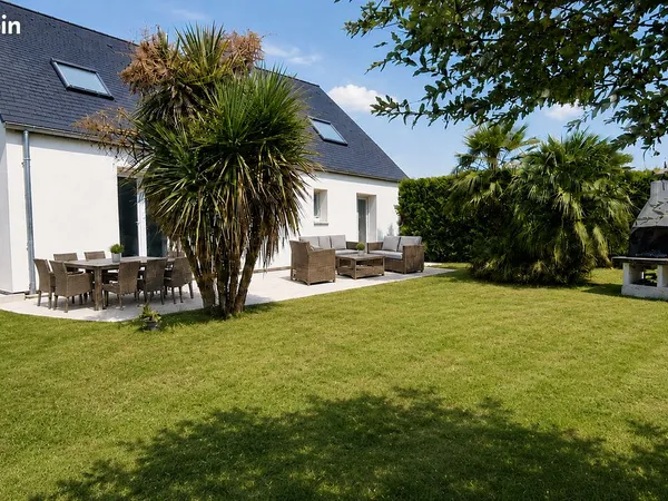 PORNICHET : Maison entièrement rénovée et meublée, 119 m², 3 chambres, pièce polyvalente de 30 m², c