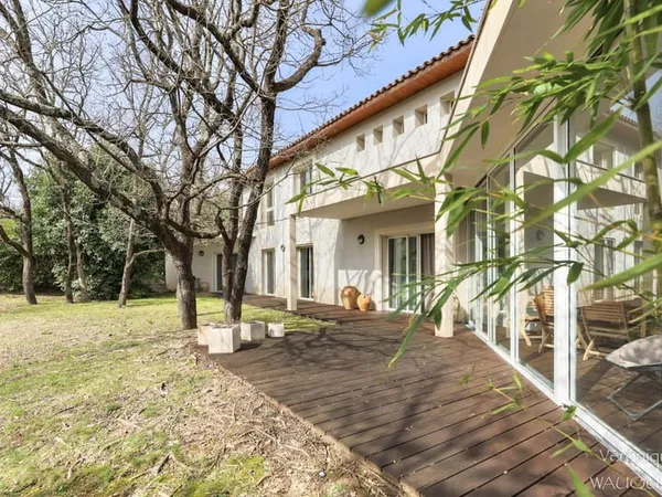 SAINT -MARTIN-DE-LONDRES -PROPRIETE CONTEMPORAINE 324 m2 -PARC 2