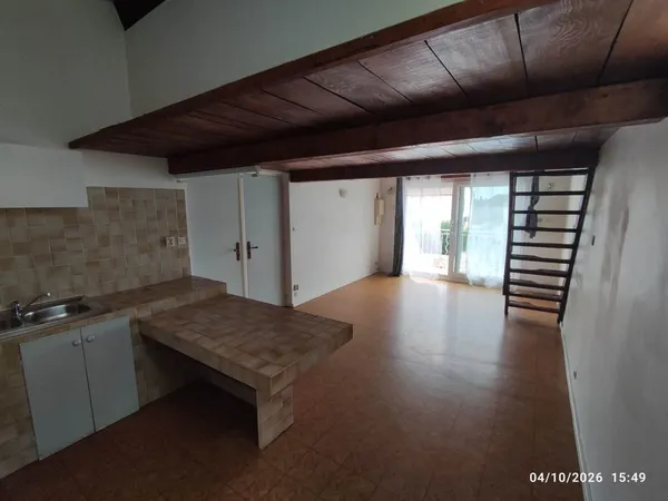 ARLES ? F2 49 m² avec balcon, mezzanines et stationnement ?