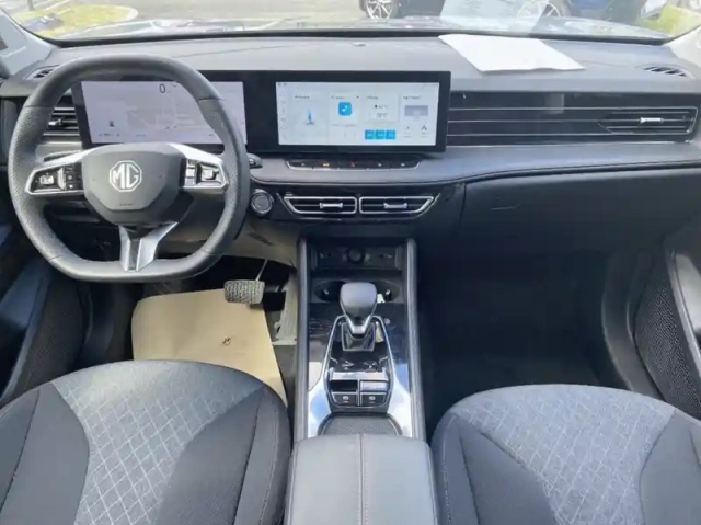 Mg Ehs 1.5 hybrid+ 224ch comfort — photo 3