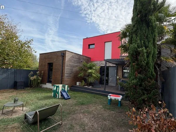 Maison contemporaine 5 pièces - 126 m² - au calme