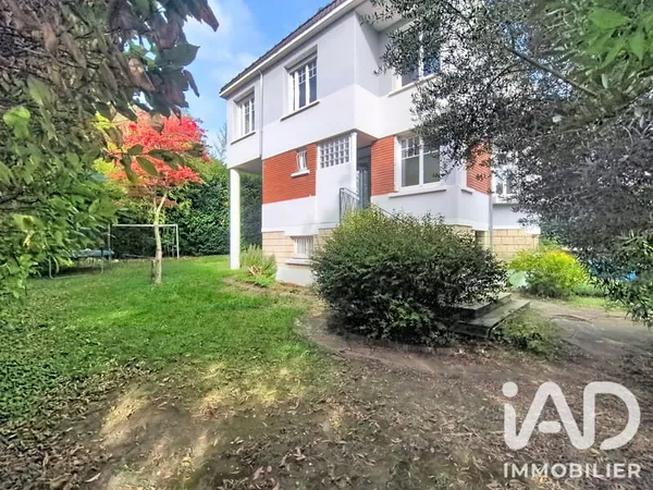Maison 6 pièces 156 m²