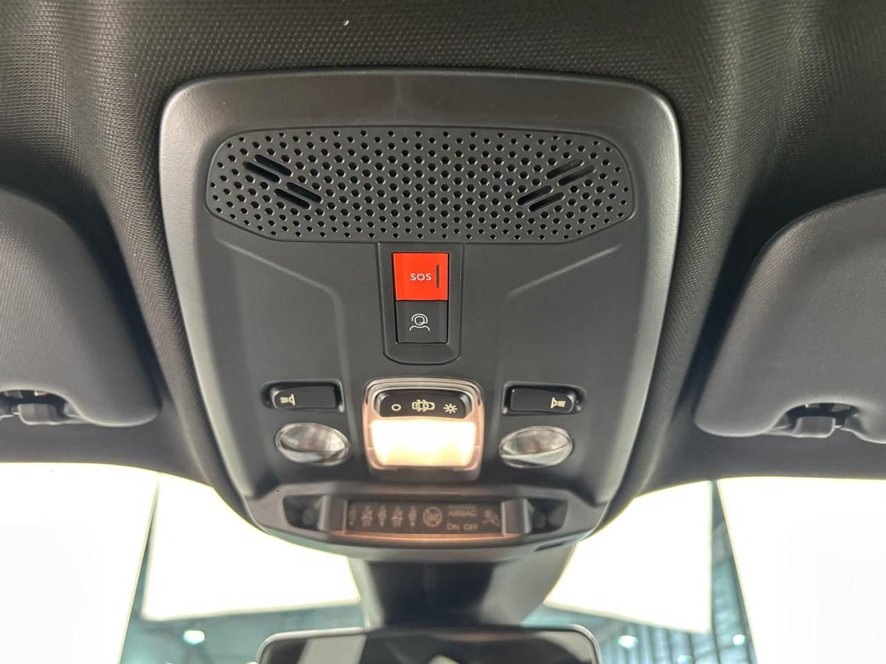 Peugeot 2008 hybrid 136 e-dcs6 active — photo 30