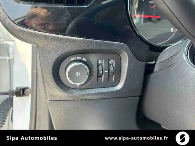 Opel Corsa 1.2 75 ch bvm5 — photo 25