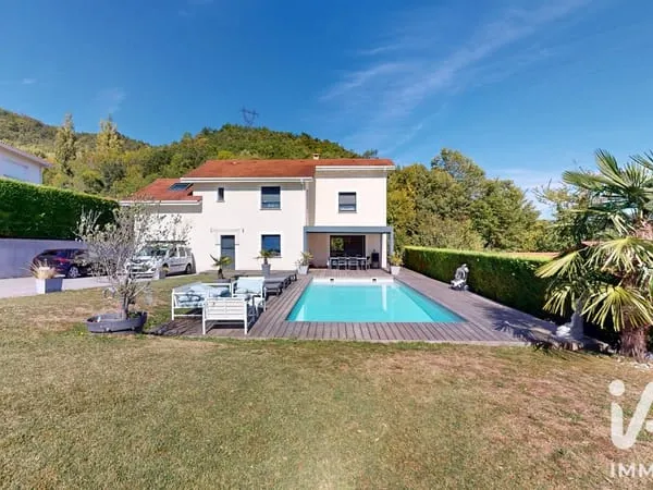 Maison 5 pièces 135 m²