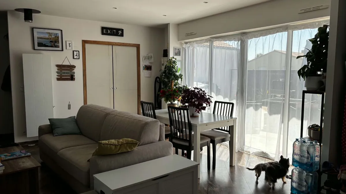 Photo 3