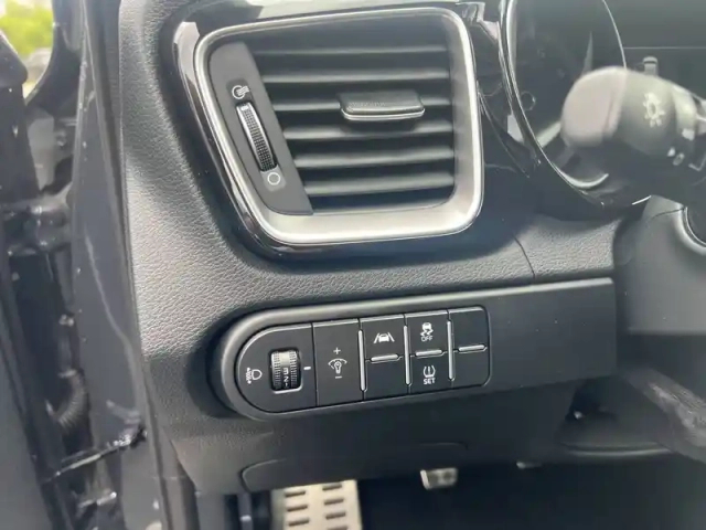 Kia Xceed 1.5 t-gdi 140 ch bvm6 — photo 36