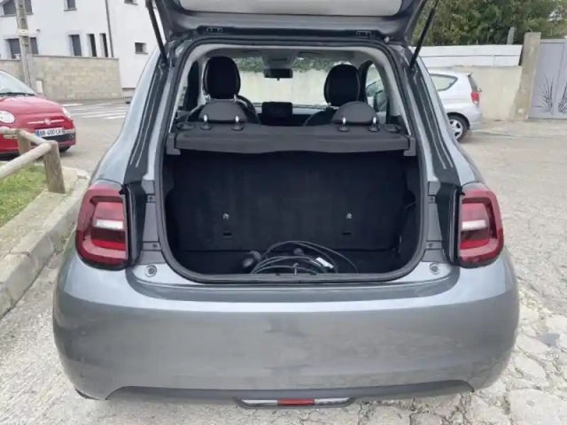 Fiat 500 e 95ch action — photo 6