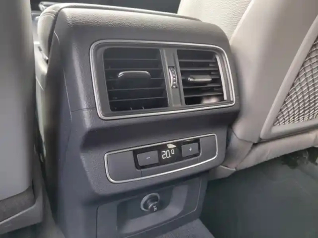 Audi Q5 2.0 190 ch design luxe quattro — photo 16
